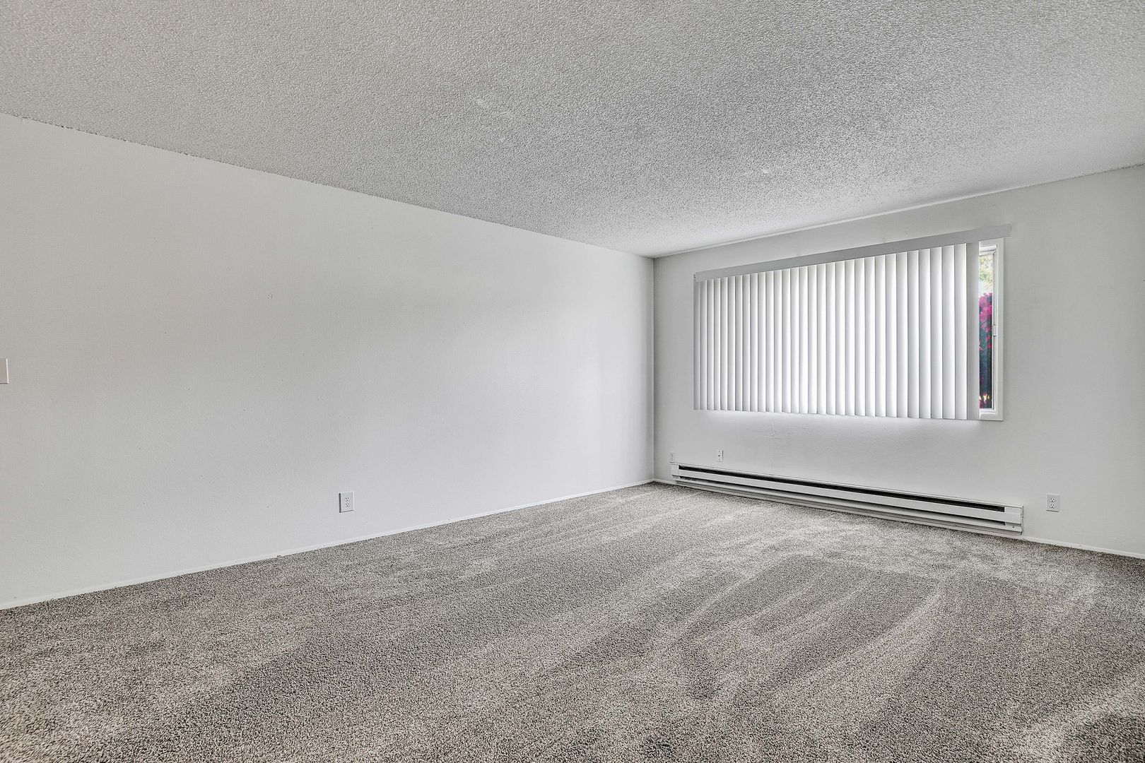 WINDSOR COURT APTS