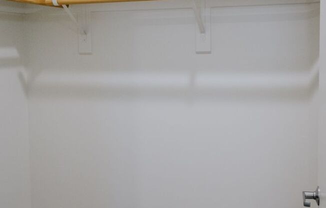 2 beds, 2 baths, 1,085 sqft, $2,110, Unit R102