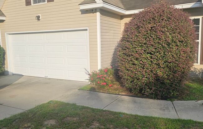 Spacious 5 Bedroom Beauty in NE Columbia – Modern Updates & Ideal Location!