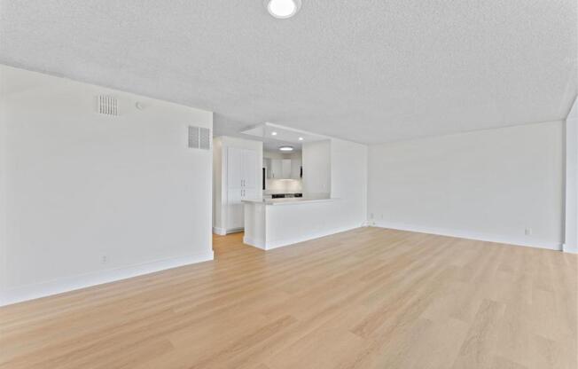 1910 Ala Moana Blvd 40E