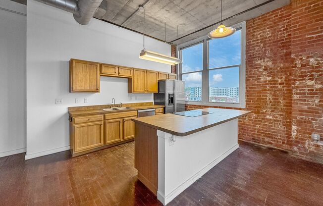 2 beds, 2 baths, 2,690 sqft, $3,150, Unit 602