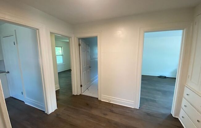 912 S. Clinton Ave