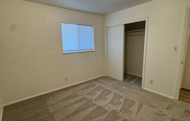 2 beds, 1 bath, $1,450, Unit 333 Park Ave # 17