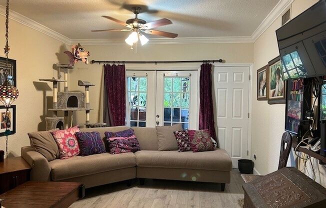 Downtown stunner! one bed one bath in the Grande downtown available end of June