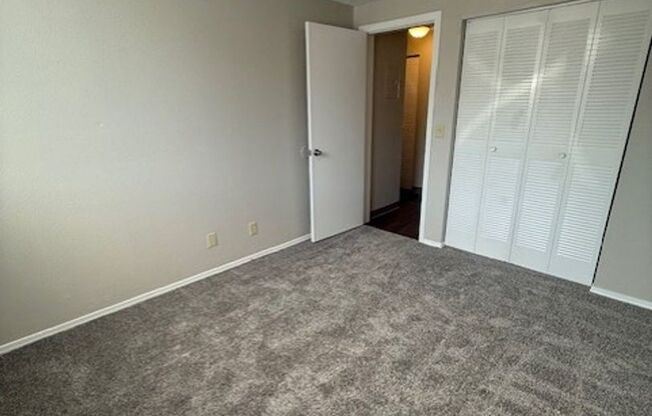 2 beds, 1 bath, 858 sqft, $820, Unit 2615-103