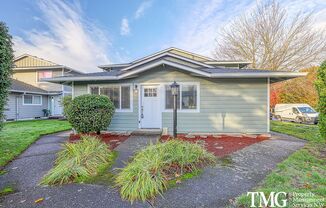 Great Condo in Northeast Gresham w/ 2 Bed 1 bath!