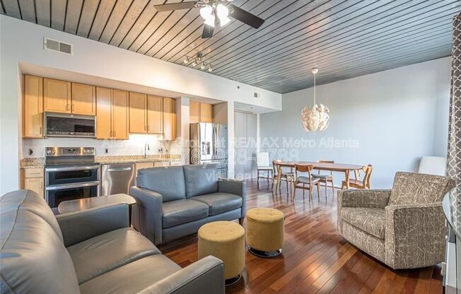 2 beds, 2 baths, 1,194 sqft, $2,700, Unit Unit 411