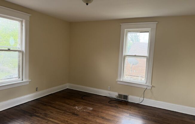 5927-29-29A W Greenfield Ave