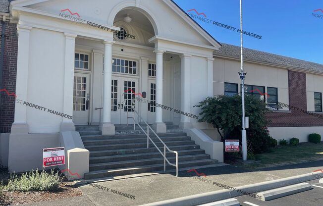 R313 - Cascade School Apts.