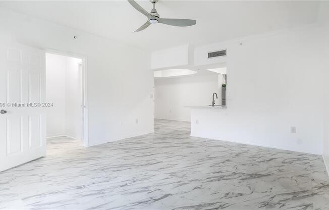 215 SW 117 TER