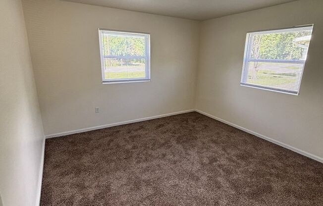 2 beds, 1 bath, 675 sqft, $695, Unit 430 Tefft-Unit 03