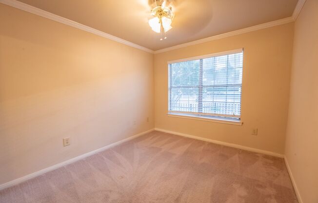 3 beds, 2 baths, $3,000, Unit # 104