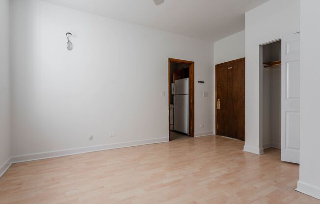 1 bed, 1 bath, 375 sqft, $1,395, Unit 4615-GC