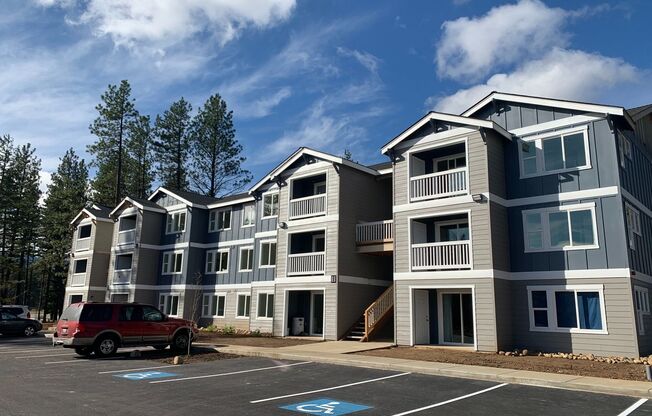 Crystal Creek Apartments