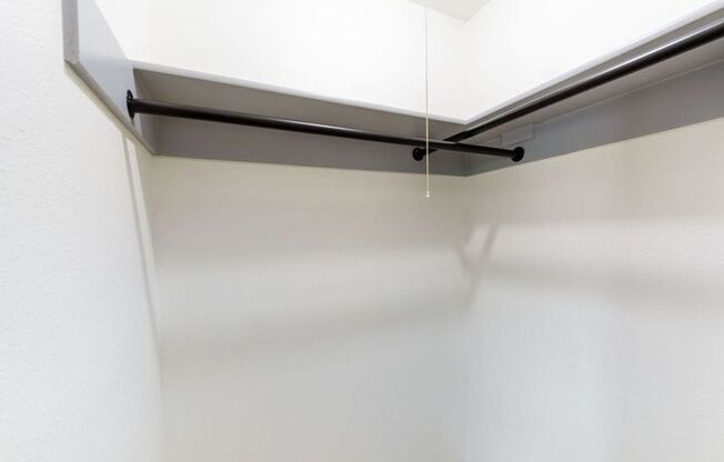 2 beds, 1 bath, $1,025, Unit 23