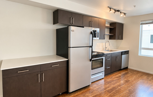 1 bed, 1 bath, 600 sqft, $2,395, Unit 2407-A