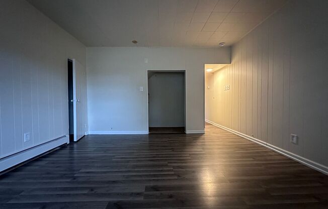 4 beds, 1 bath, $1,045, Unit Lower