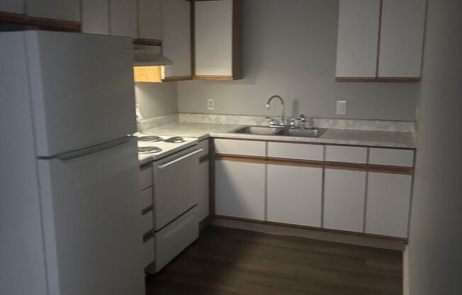 C3 - 2412 W. Muhammad Ali