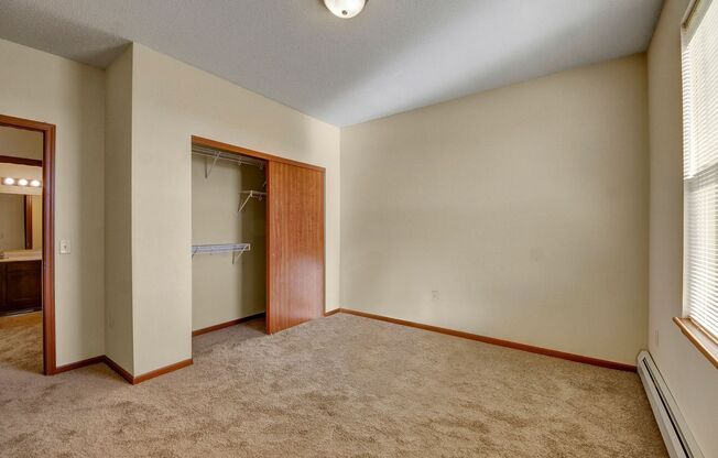 2 beds, 2 baths, 1,003 sqft, $1,580, Unit 35-321