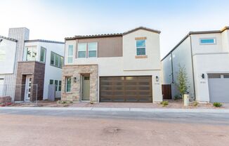 STUNNING 3 BED 2.5 BATHROOM + LOFT ARCADIA NEW CONSTRUCTION HOME