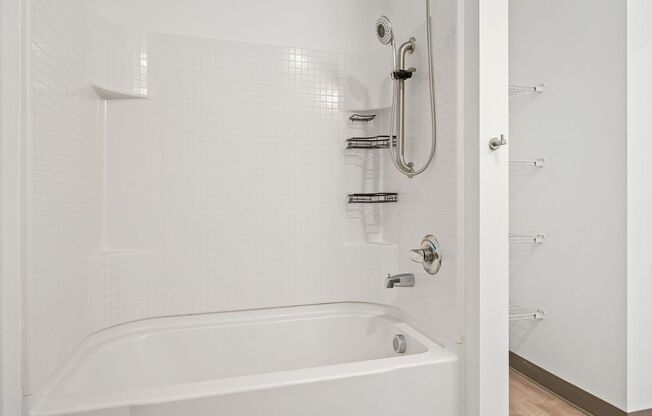 1 bed, 1 bath, 653 sqft, $1,825, Unit 205