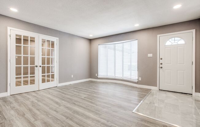Stunning 3BD/2BA Arlington Home in Prime Location with Modern Amenities