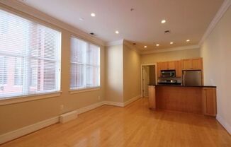 2 beds, 1 bath, 660 sqft, $2,995, Unit 411