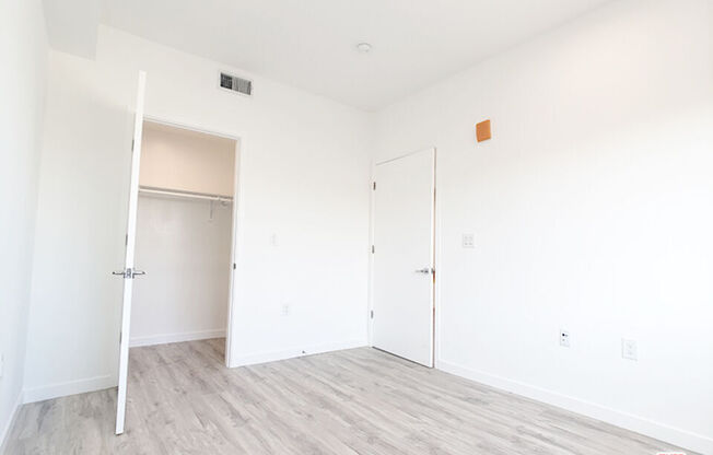 1 bed, 1 bath, 700 sqft, $2,500, Unit 202