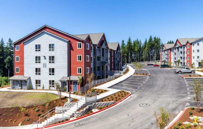 Elegant Exterior View at Panorama, Snoqualmie, Washington