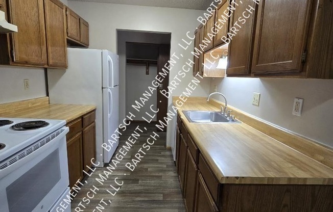 11513 W BROWN DEER RD