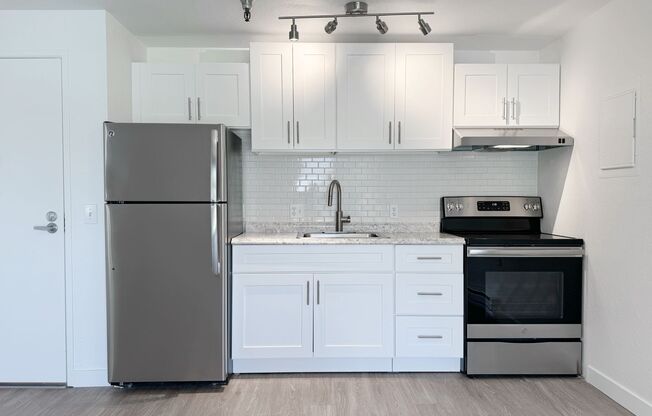 1 bed, 1 bath, 480 sqft, $1,450, Unit 404