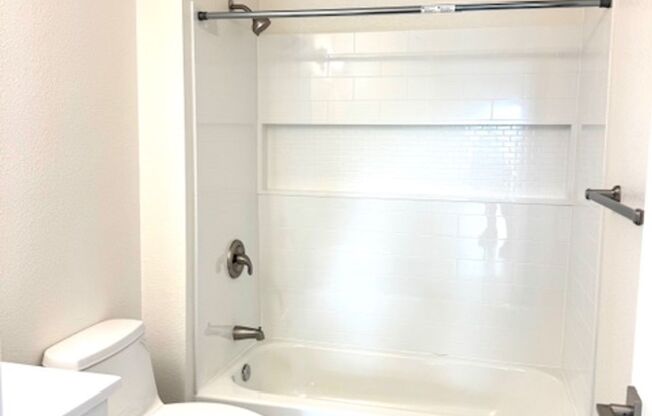 1 bed, 1 bath, 585 sqft, $1,450