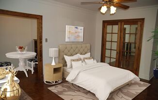 Studio, 1 bath, 500 sqft, $1,575, Unit 553-215