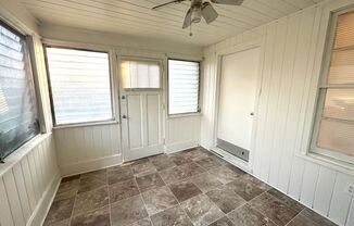 2 beds, 1 bath, $975