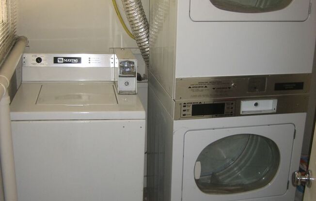 1 bed, 3 baths, 204 sqft, $825, Unit 3-C