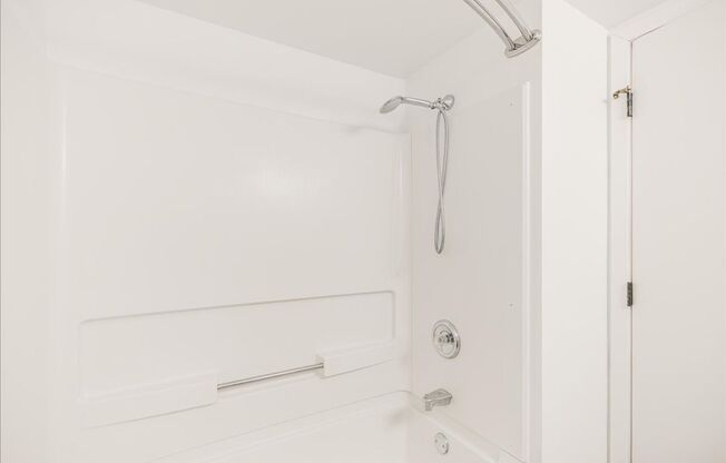 1 bed, 1 bath, 491 sqft, $1,375, Unit 403