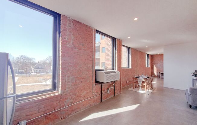 1 bed, 1 bath, 760 sqft, $1,345, Unit B204