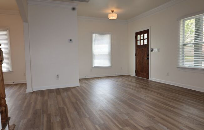 3 Bedroom Single Family Home (Newly Renovated)!