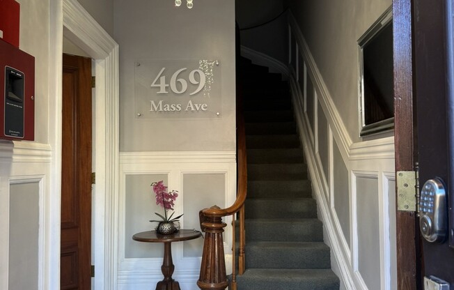 469 MASSACHUSETTS AVE