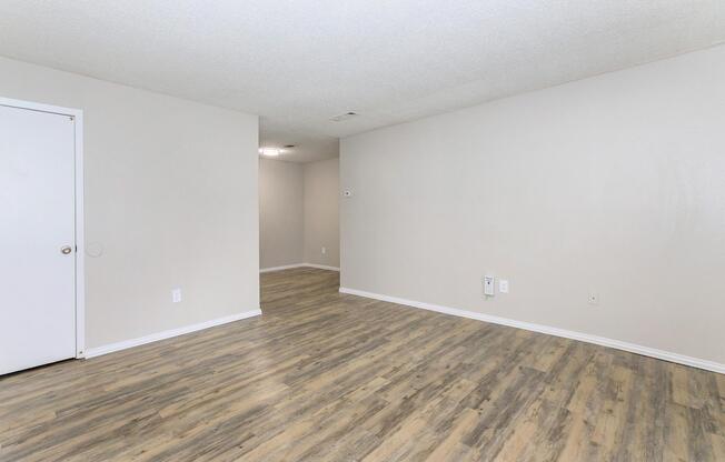 1 bed, 1 bath, 700 sqft, $788
