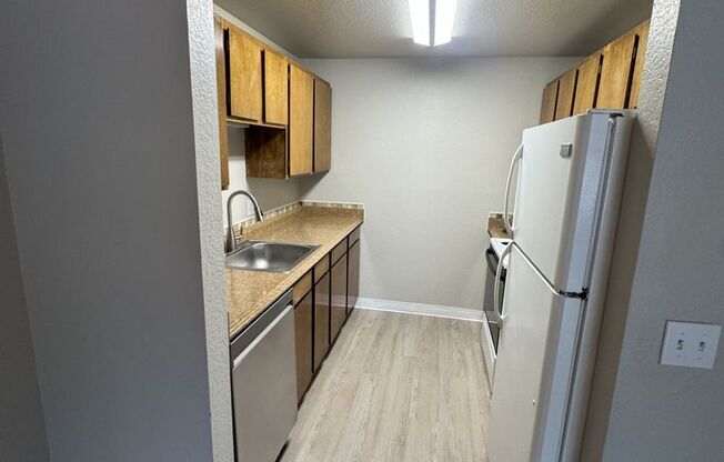 1 bed, 1 bath, 712 sqft, $1,450, Unit B9