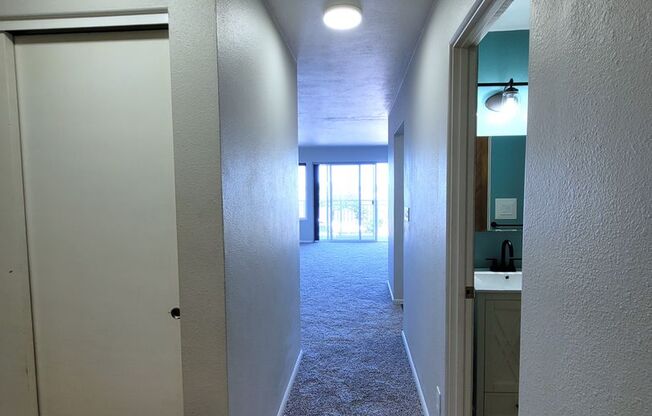 Southside Condo with a View - 1 Bedroom - High St