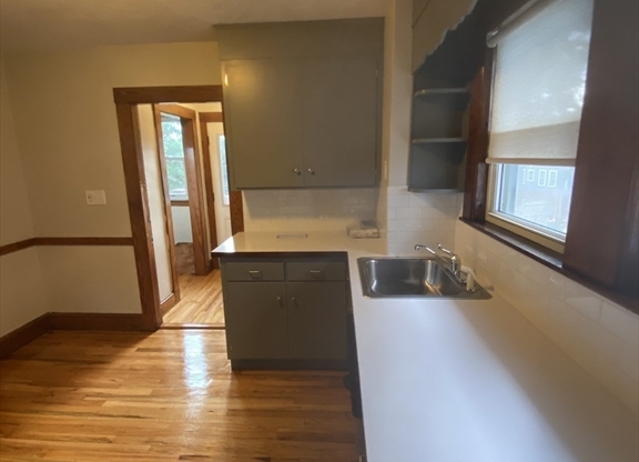 77 WALK HL ST
