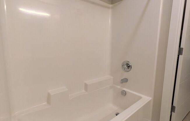1 bed, 1 bath, 499 sqft, $1,485, Unit 302