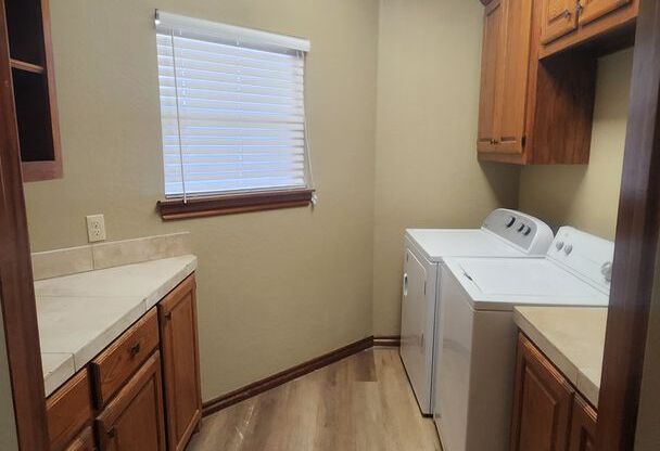 3 beds, 2 baths, $1,695