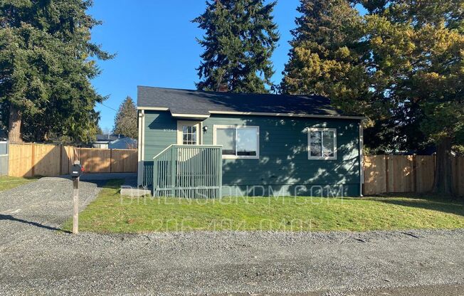 Charming Rambler 2-Bedroom Home with Fully Fenced Yard in Bremerton!
