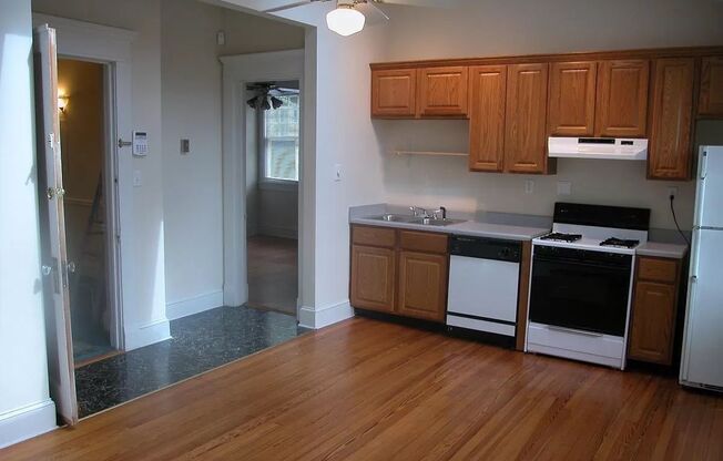 867 Rosedale Road NE - 1