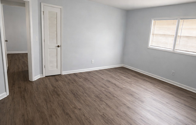 2 beds, 1 bath, $1,395, Unit 3230-06