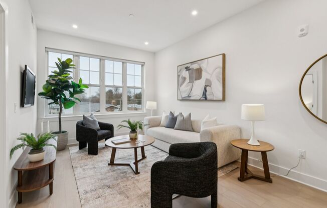 1 bed, 1 bath, 700 sqft, $1,696, Unit 402