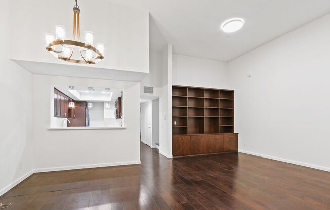 Modern 2-Bedroom Home in Prime West Hollywood